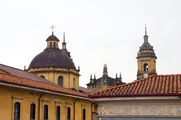 Image showing architecture historic district rooftops church La Candelaria Bog