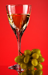 Image showing glass of white wine and grape