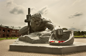 Image showing sculpture thirst in brest fortress