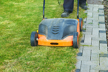 Image showing Using a scarifier