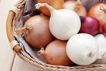 Image showing onions