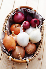 Image showing onions