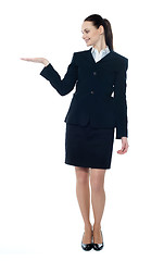 Image showing Lady presenting copyspace in business