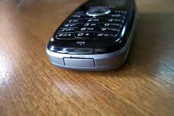 Image showing black cellphone