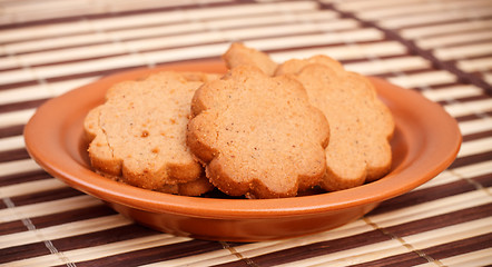 Image showing dish of cinnamon cookies