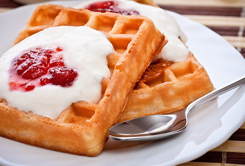Image showing dessert with soft waffle