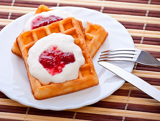 Image showing dessert with soft waffle