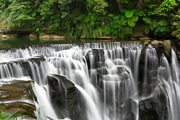 Image showing Great waterfall