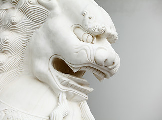 Image showing Chinese lion statue close up