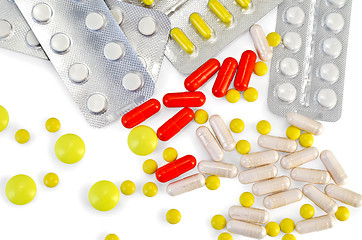 Image showing Capsules colored with tablets