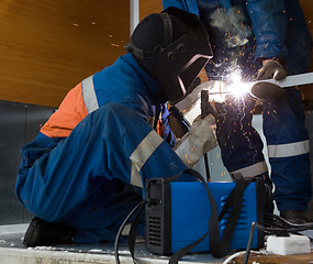 Image showing Welder working with a metal structure