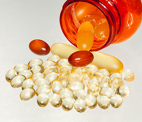 Image showing Macro of fish oil capsules in RX bottle