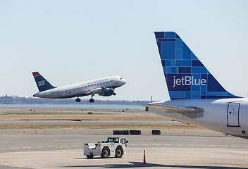 Image showing US Airways Airbus A319 at Logan