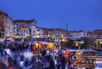 Image showing Crowd in Venice