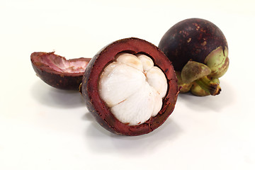 Image showing cut Mangosteen