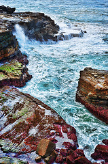 Image showing ocean waves on rocks