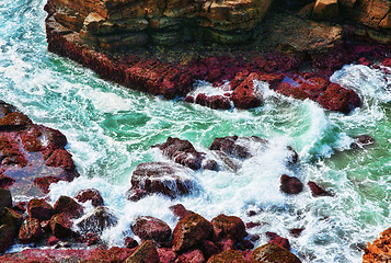 Image showing ocean waves on rocks