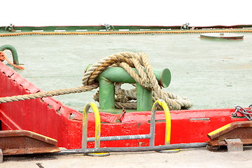 Image showing Rope for mooring a boat to a pier