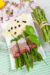 Image showing Asparagus with speck