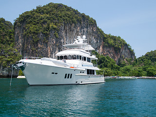 Image showing Luxury yacht at tropical island