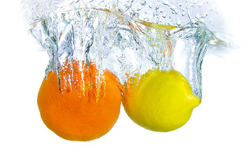 Image showing citrus fruit splashing