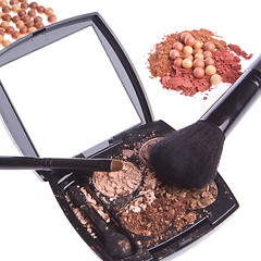 Image showing crushed compact eyeshadows