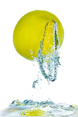 Image showing lemon in water