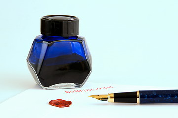 Image showing Fountain pen and ink 