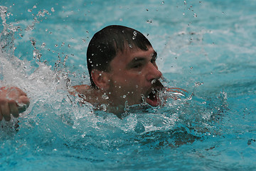 Image showing Man swimming