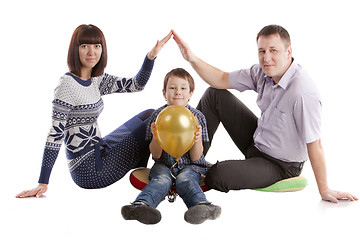 Image showing Family posing 