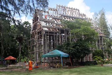 Image showing Building a temple