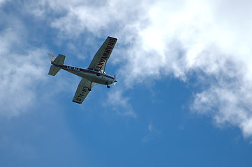 Image showing Flying fireguard