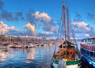 Image showing Boats in the harbor of Barcelona