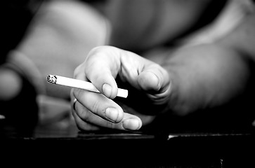 Image showing Hand with cigarette