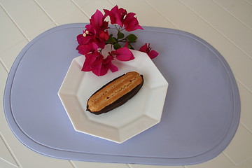 Image showing Cake and bougainvillea