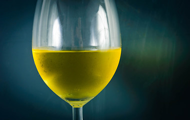 Image showing A glass of whine