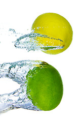 Image showing citrus fruit splashing