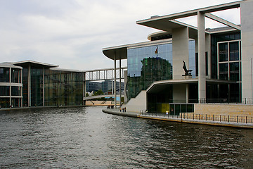 Image showing Berlin governmental buildings at river spree