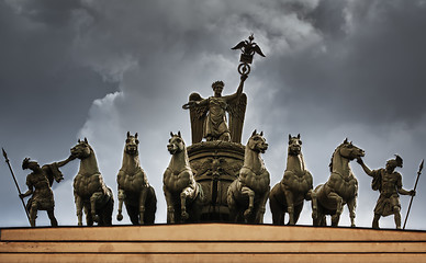 Image showing The sculpture of horses on the triumphal arch of St. Petersburg