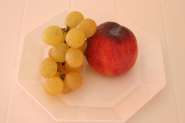 Image showing Plums and grapes