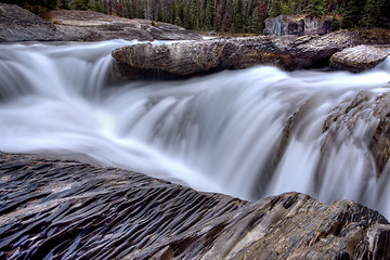 Image showing Nattural Bridge Yoho National Park