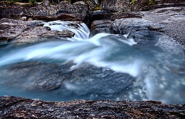 Image showing Nattural Bridge Yoho National Park