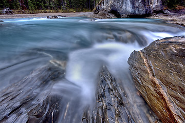 Image showing Nattural Bridge Yoho National Park