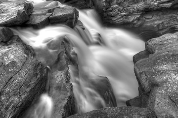 Image showing Nattural Bridge Yoho National Park