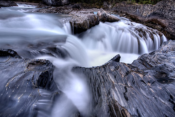 Image showing Nattural Bridge Yoho National Park