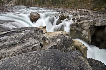 Image showing Sunwapta Waterfall Alberta Canada