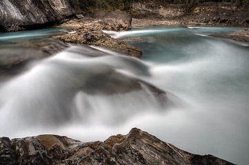 Image showing Nattural Bridge Yoho National Park