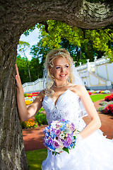 Image showing beautiful bride in a summer  park