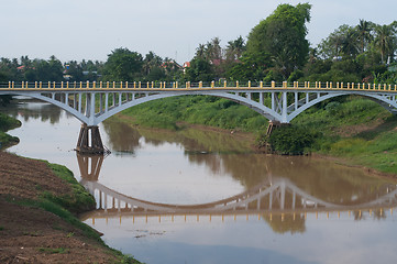 Image showing Bridge over Stung Sangke River in Battambang, Cambodia