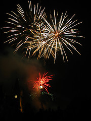 Image showing Sparkling fireworks in the sky over the Palace.